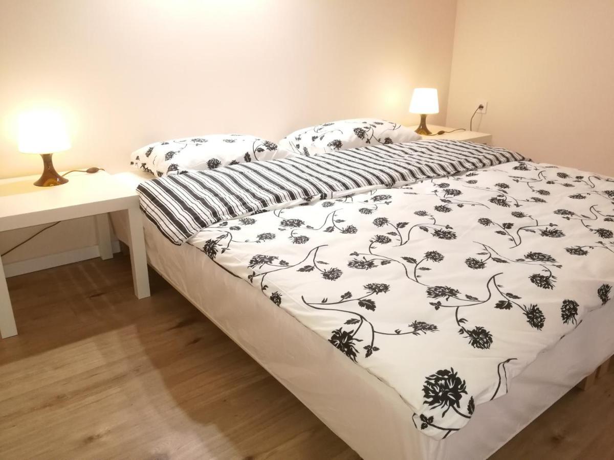 White Rose Apartment بودابست المظهر الخارجي الصورة