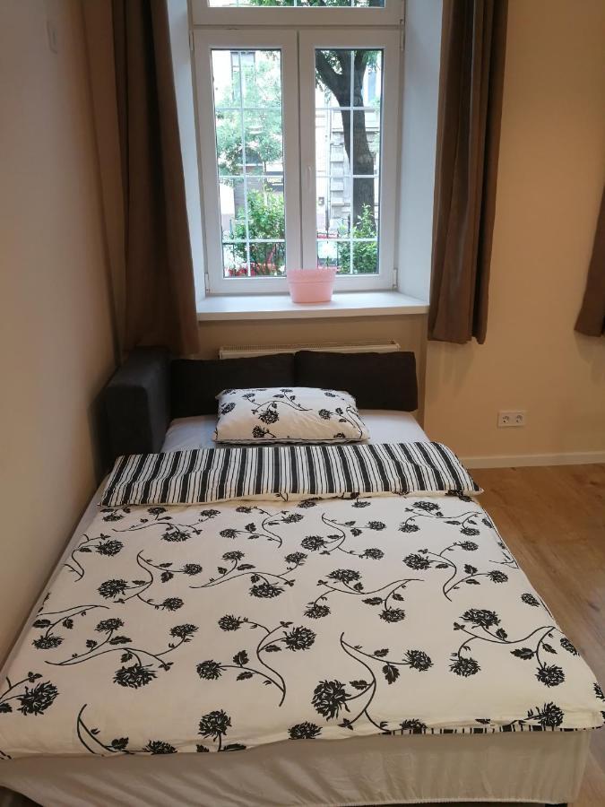 White Rose Apartment بودابست المظهر الخارجي الصورة